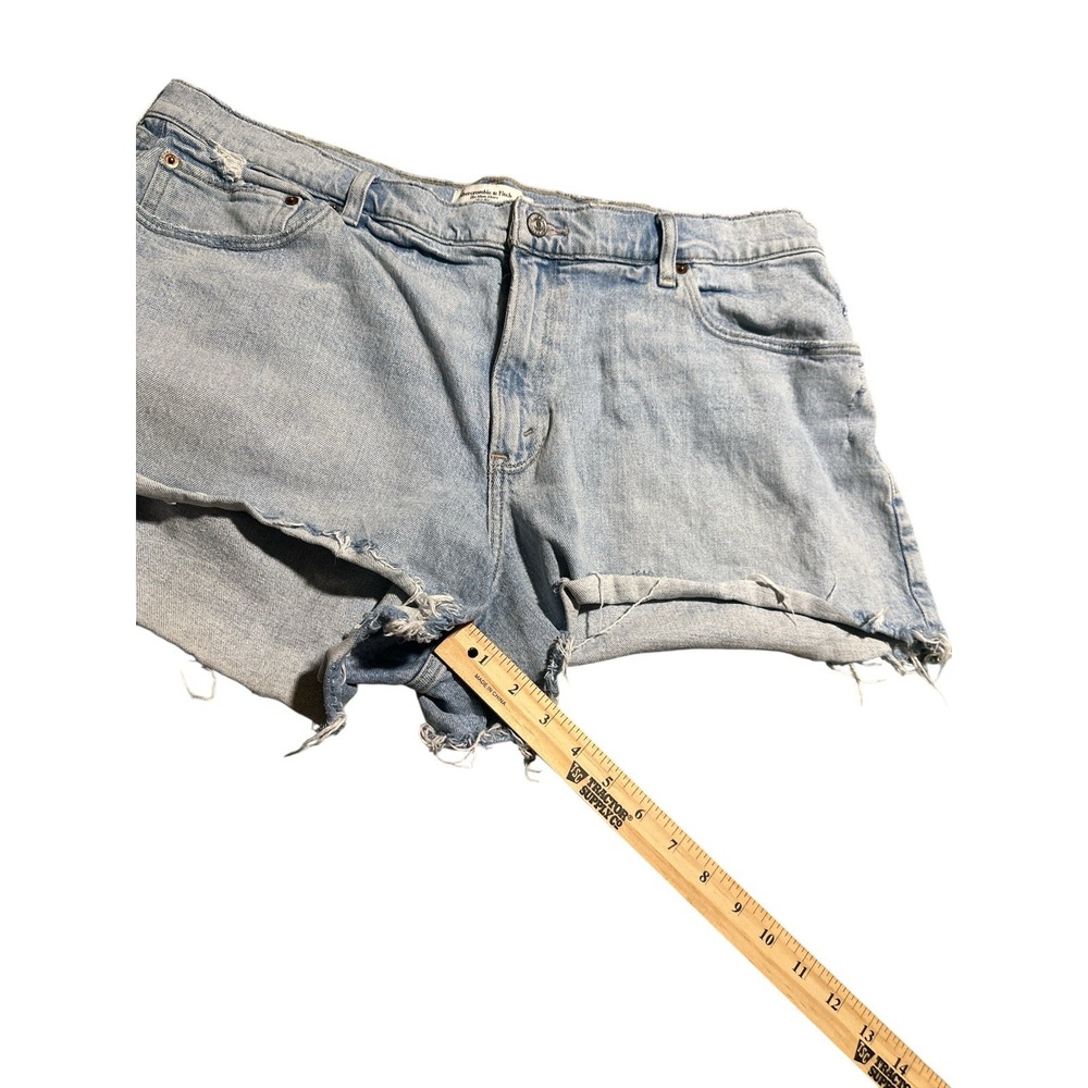 Abercrombie Women's Curve Love Denim Short, Size 34/18 The Mom Short Mid Rise - Picture 8 of 8
